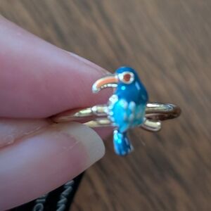 ☀️3 For $25☀️ NWT Banana Republic Toucan Gold Ring Enamel Tropical Bird 🐦 🌴🥥